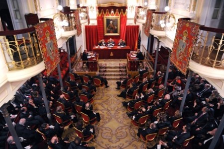 José Conesa, presidente del Colegio de Graduados Sociales de Barcelona, recibe la Cruz de San Raimundo