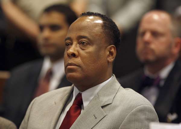 Dr Conrad Murray acusado de mentir en la muerte del cantante Michael Jackson