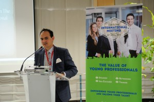 Yassine Younsi en el evento "The Value of Young Professionals" que tuvo lugar en el ICAB.