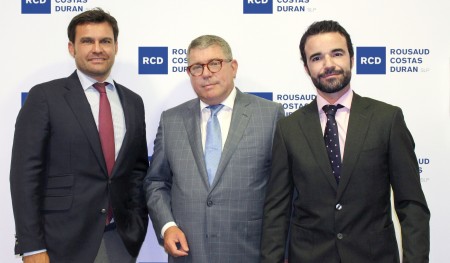 De izquierda a derecha: Borja de Gabriel, Adolf Rousaud (Socio director) y Ricardo Pla.
