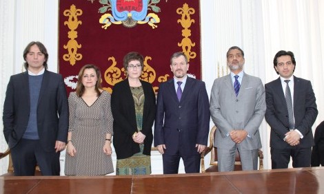 Begoña Castro y Mabel Zapata reciben en el ICAM a representantes de The Arrested Lawyers Initiative.