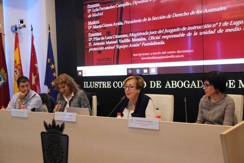 De izq a dcha. Antonio M Vadillo, María Girona, Dolores Fernández y Pilar de Lara