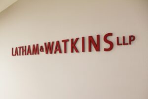Latham&Watkins